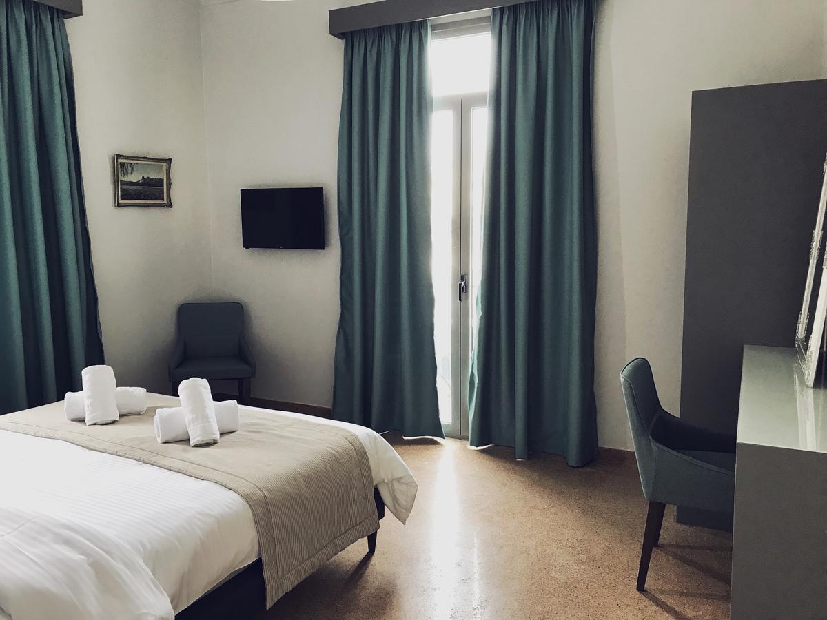 Villa Mc Queen Athena Bagian luar foto