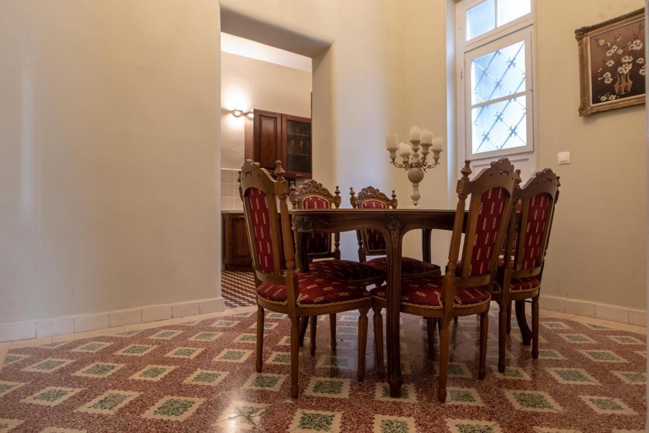 Villa Mc Queen Athena Bagian luar foto
